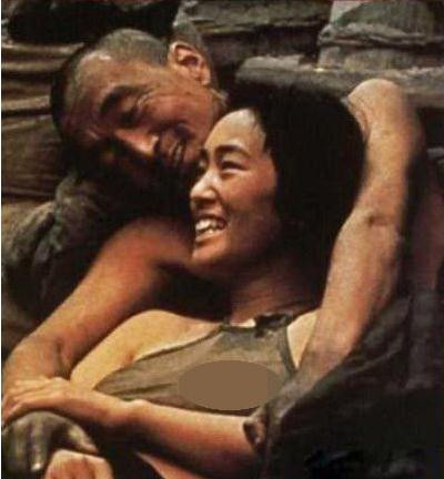 巩俐真空丰满身材照片