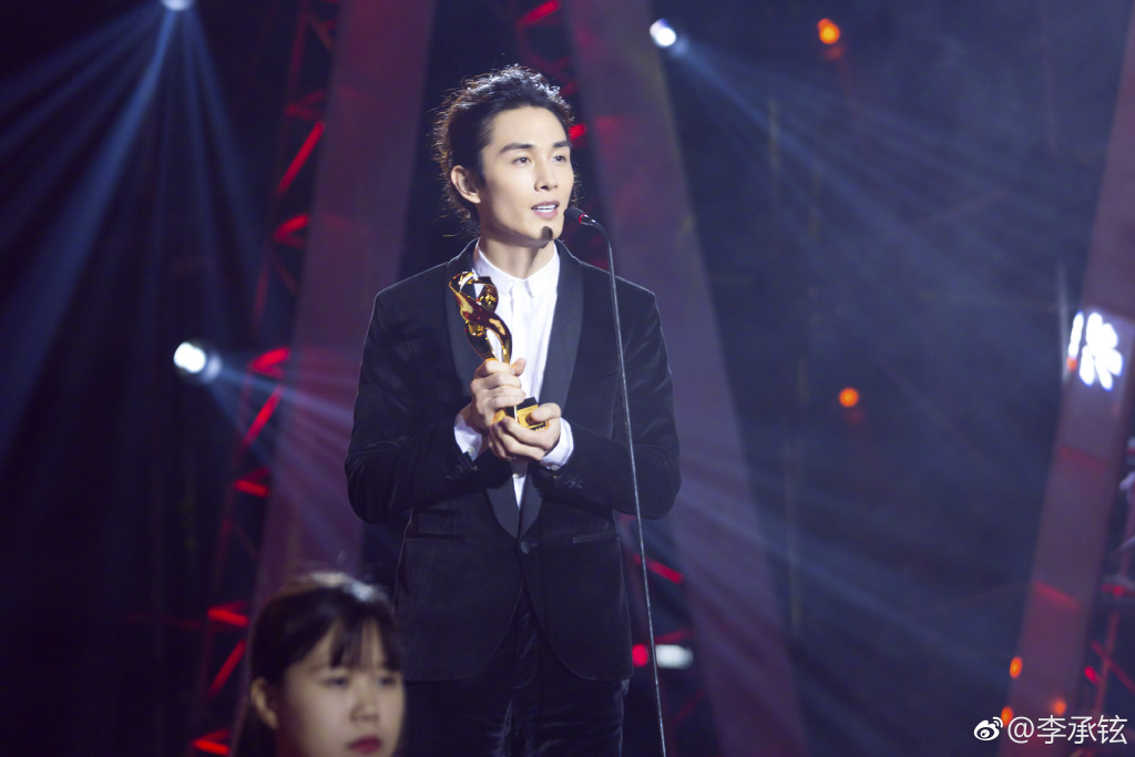 李承铉家境如何靠什么赚钱?李承铉能在中国 李承铉家境如何靠什么赚钱?李承铉能在中国