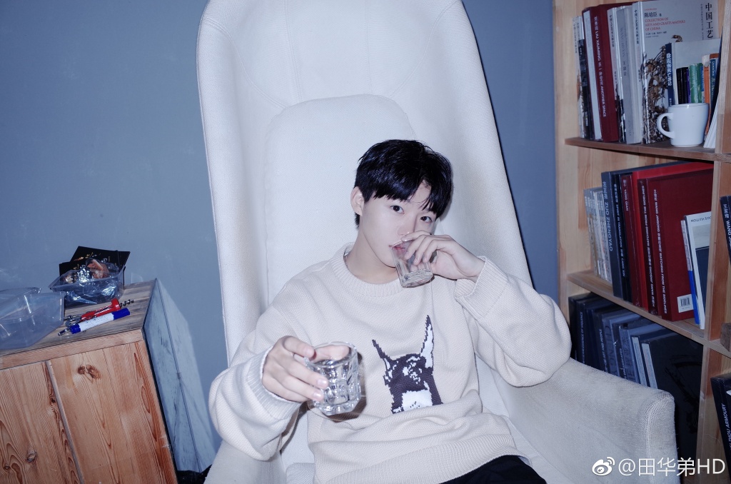 田书臣和赵品霖怎么了(赵品霖以团之名田书臣)