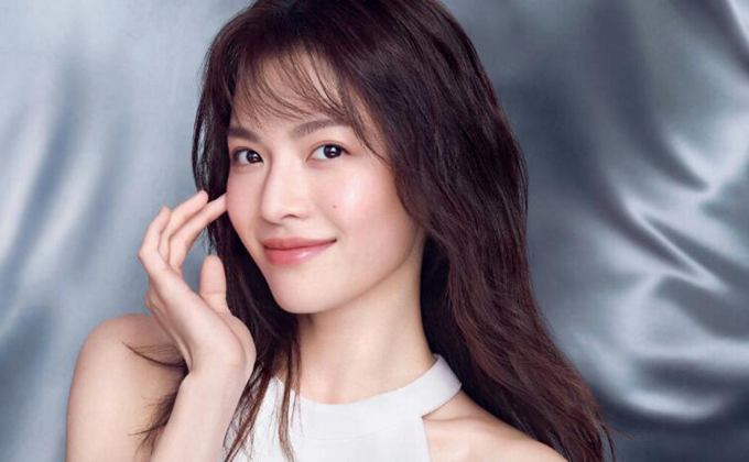 钟楚曦发关晓彤合影微博被骂(关晓彤微博秀恩爱)