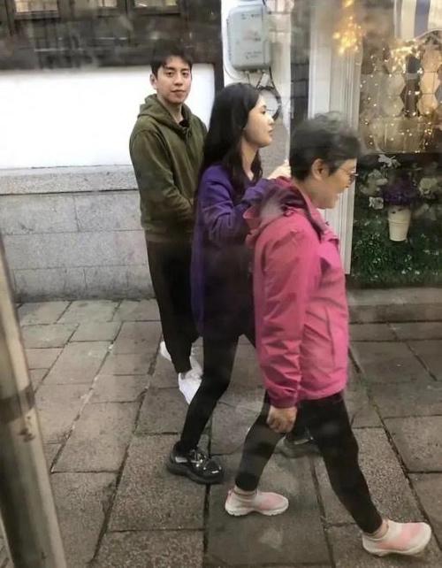 王大陆蔡卓宜拥吻被拍(王大陆蔡卓宜牵手成功)