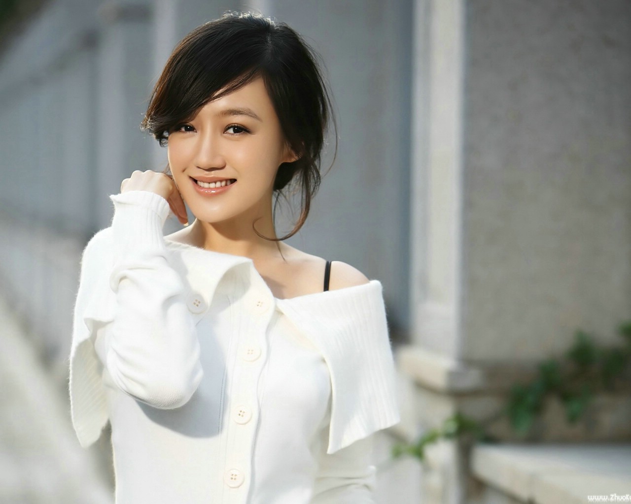 薛佳凝现在结婚了吗？薛佳凝和胡歌为什么分(胡歌和薛佳凝同居过吗)