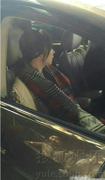 虹桥一姐龚玉雯为什么走红？虹桥一姐表情包(虹桥一姐人气暴涨大个女粉丝紧随左右)