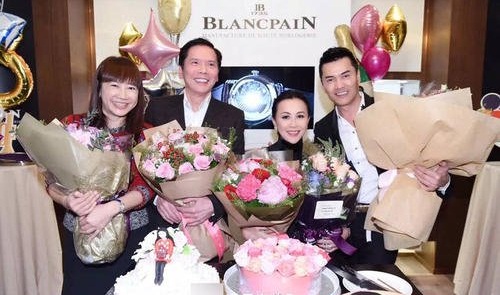 刘嘉玲向华强什么关系发生了什么(刘嘉玲和向华强有关系吗)