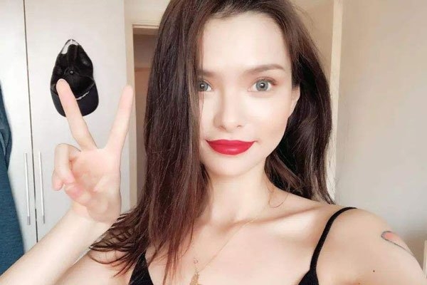 康雅馨naomi男友黑料被扒毁三观(naomi康雅馨和男友) 康雅馨naomi男友黑料被扒毁三观(naomi康雅馨和男友)