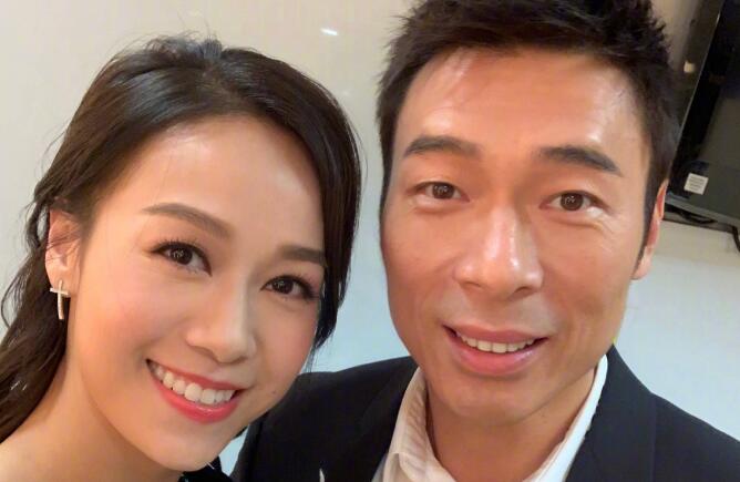 许志安演唱会遭嘘粉丝当场起哄(许志安借你耳朵听演唱会) 许志安演唱会遭嘘粉丝当场起哄(许志安借你耳朵听演唱会)