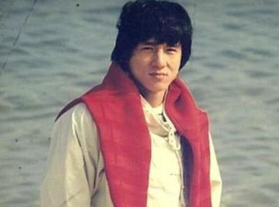 成龙真名叫什么(成龙真名到底叫什么)