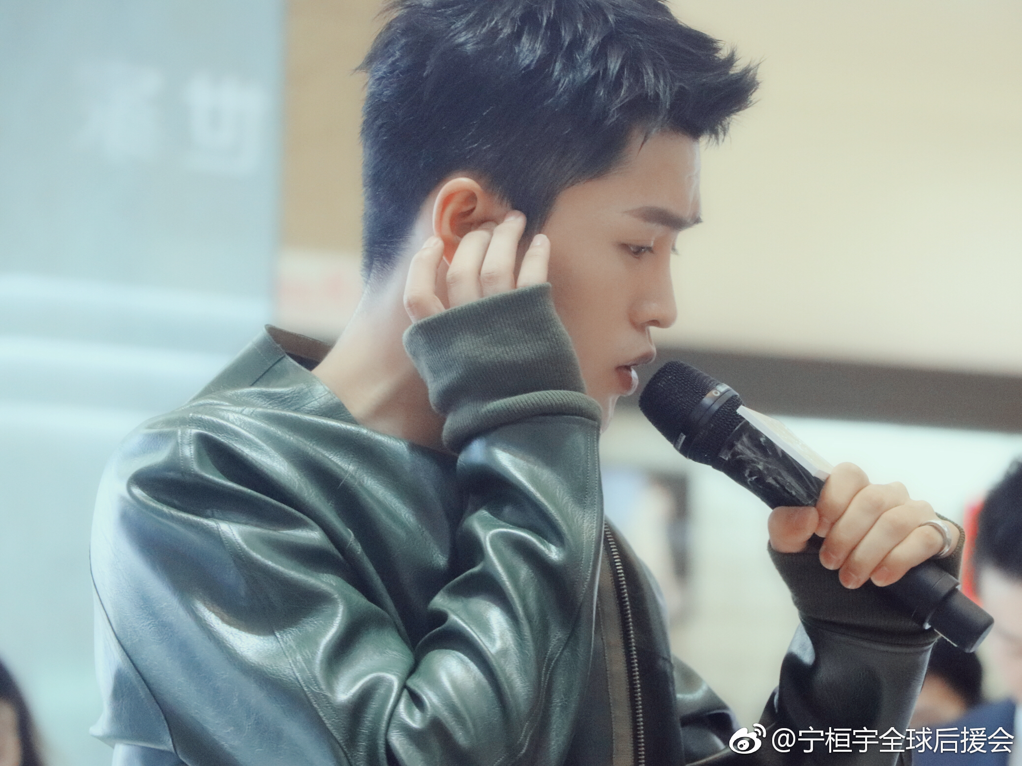 宁桓宇妈妈得什么病去世的(宁桓宇的孩子)