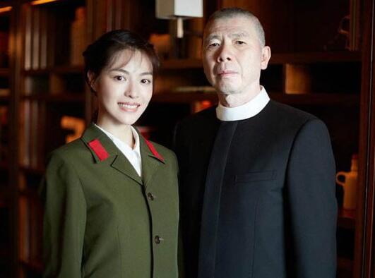 钟楚曦冯小刚澳门过夜是怎么回事?具体背后(钟楚曦和冯小刚怎么了)