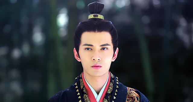 徐正溪为什么是蓝色的眼睛?徐正曦双眼皮是 徐正溪为什么是蓝色的眼睛?徐正曦双眼皮是