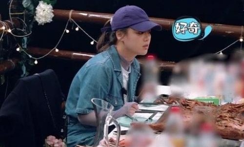 马思纯自曝吃药控制情绪原因曝光(马思纯情绪病)