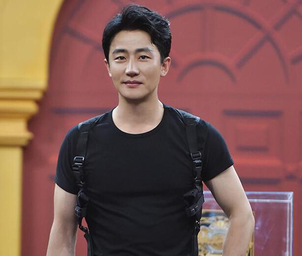 黄轩为什么叫国民初恋？黄轩现任女朋友疑似(黄轩之前的女友)